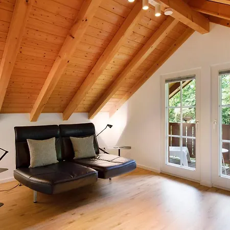 Gutenburghuesli Mit Garten Am Fluss *