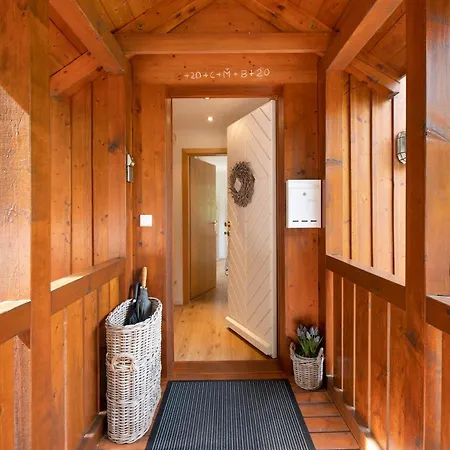 Gutenburghuesli Mit Garten Am Fluss 바일하임