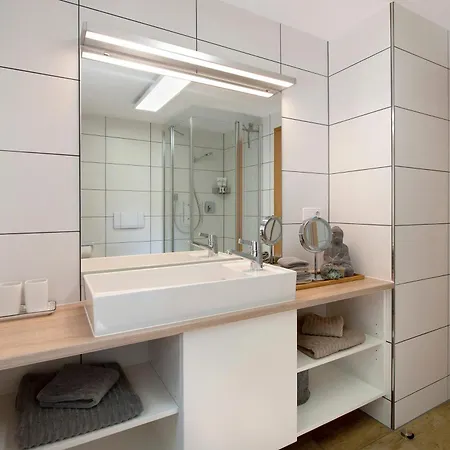 Gutenburghuesli Mit Garten Am Fluss 바일하임