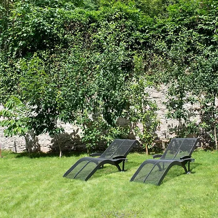 Gutenburghuesli Mit Garten Am Fluss 펜션