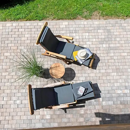 Feriehus Gutenburghuesli Mit Garten Am Fluss