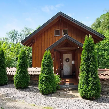 Gutenburghuesli Mit Garten Am Fluss Feriehus Weilheim